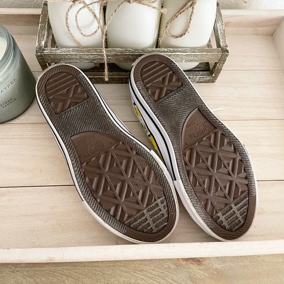 Girls Lemon Converse - Picture 5 of 10